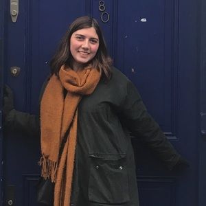 Meet your Posher, Livia